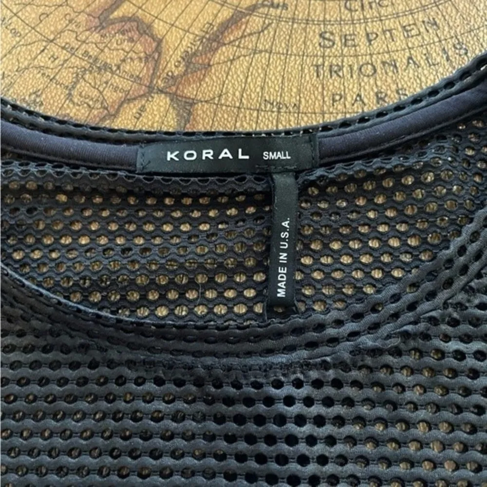 Koral Womens size S Black Terrain Open Mesh Crop Top Logo Active Gym Breathable - Image 59