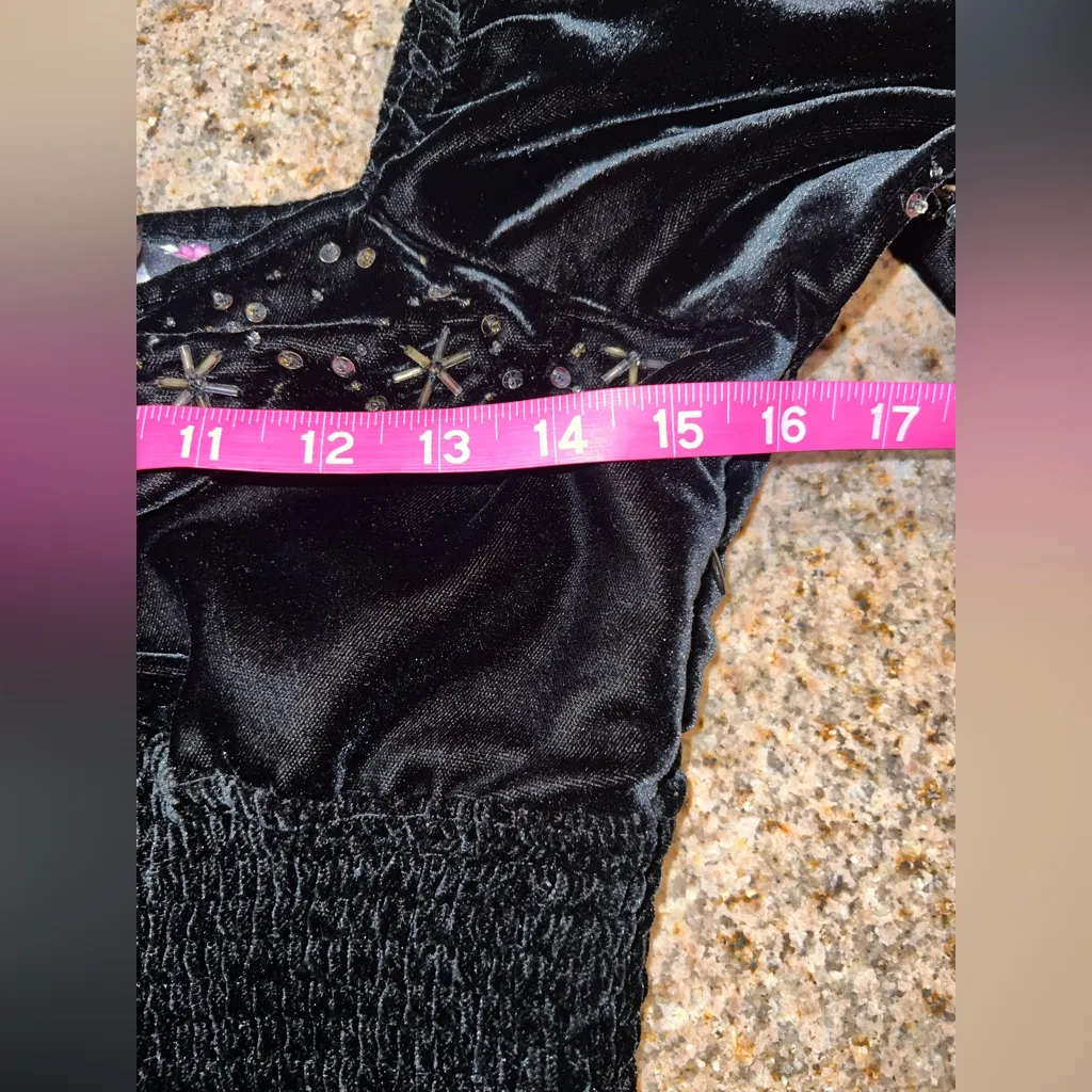 LOVESHACKFANCY Buttercup Velvet Mini Dress
Size Small EUC Sold out online - Image 9