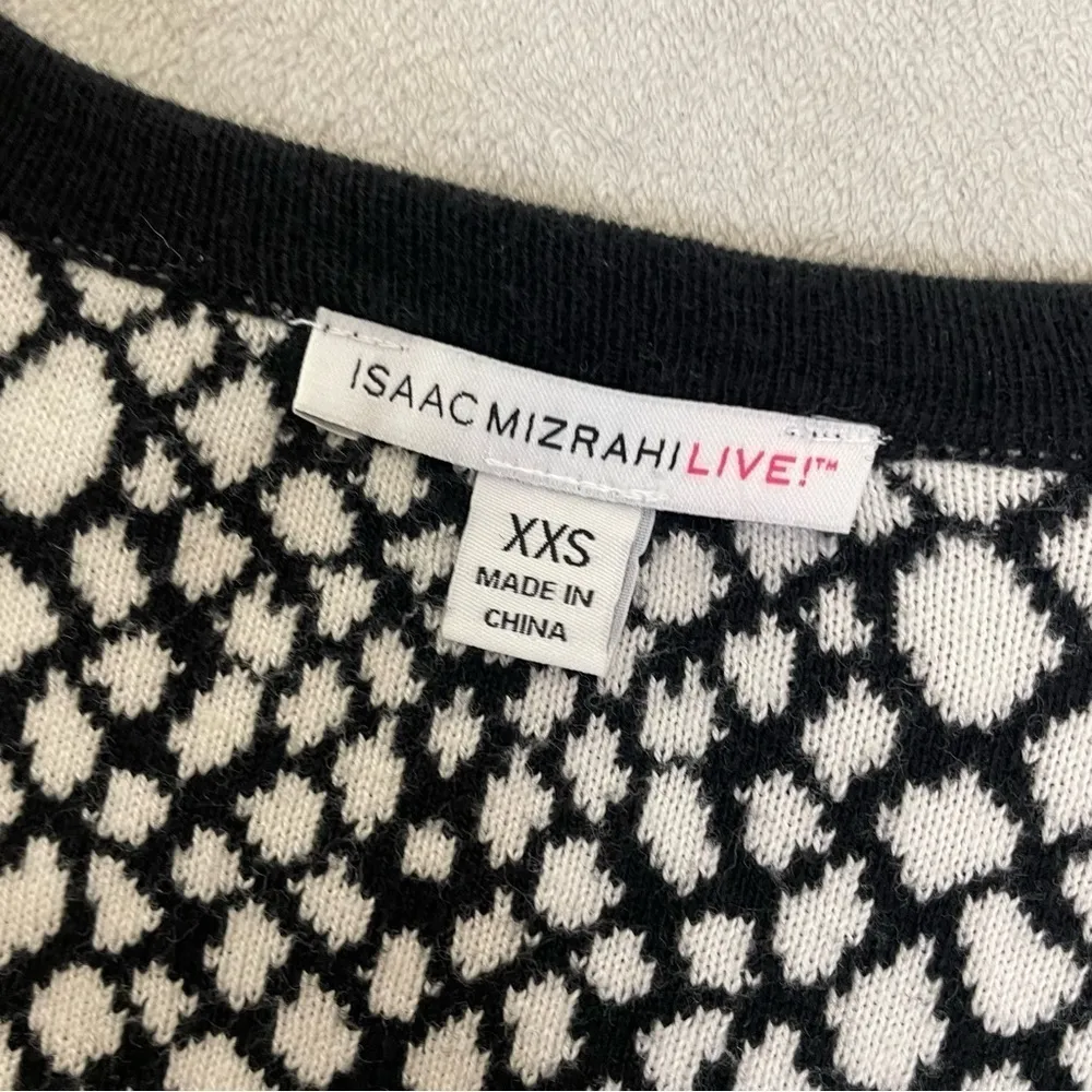 black and white snakeskin patterned cardigan sweater by Isaac Mizrahi - Image 7