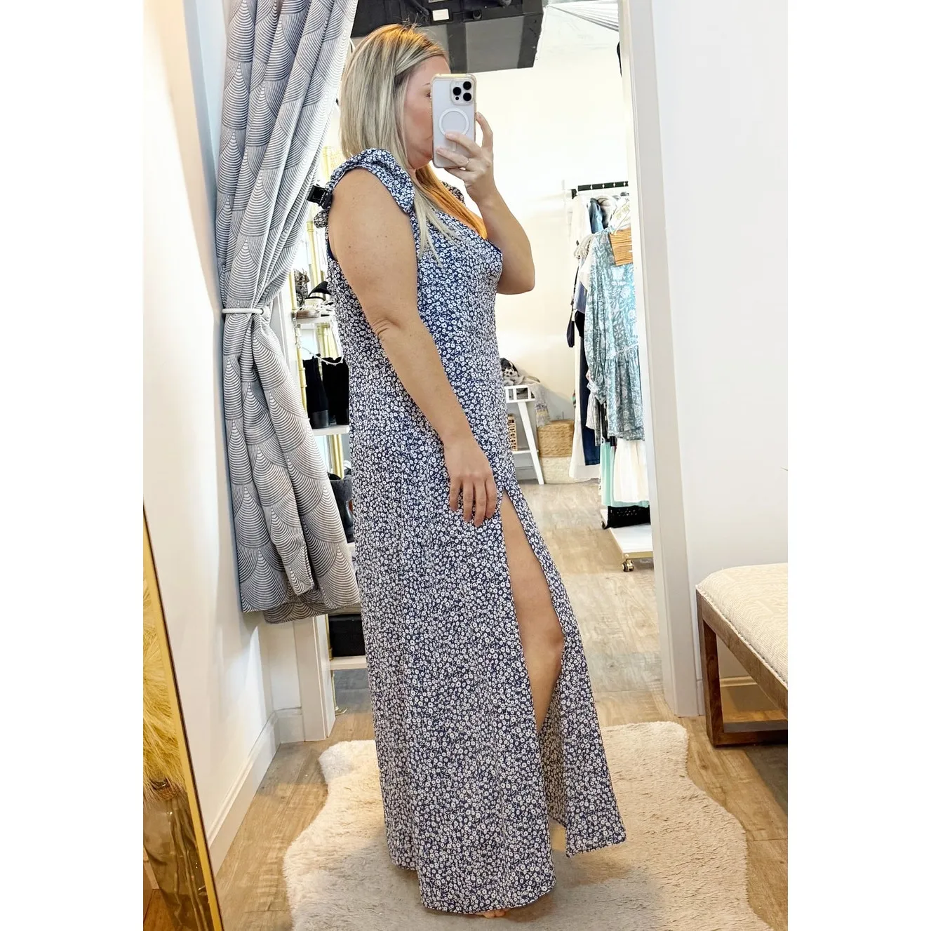 Showpo Sweetheart Neckline Ditsy Floral Slit Flutter Cap Sleeve Maxi Dress Blue Size 16 - Image 2
