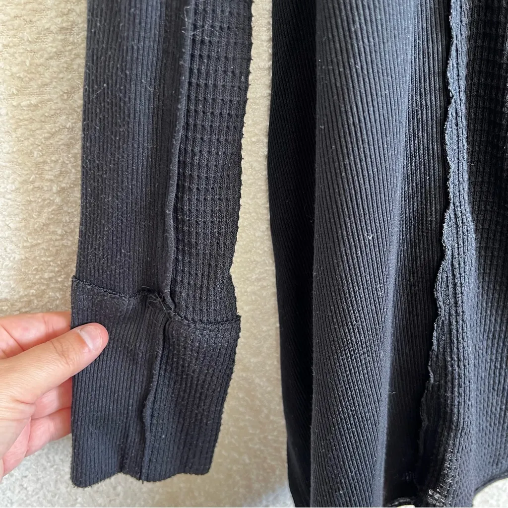 Free People Women’s Boho Waffle Knit Flowy Top Size Small‎ - Image 9