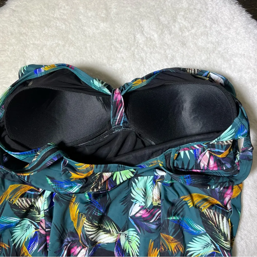 NWOT Swimsuits For All Palm Leaf Twist Front V - Image 5