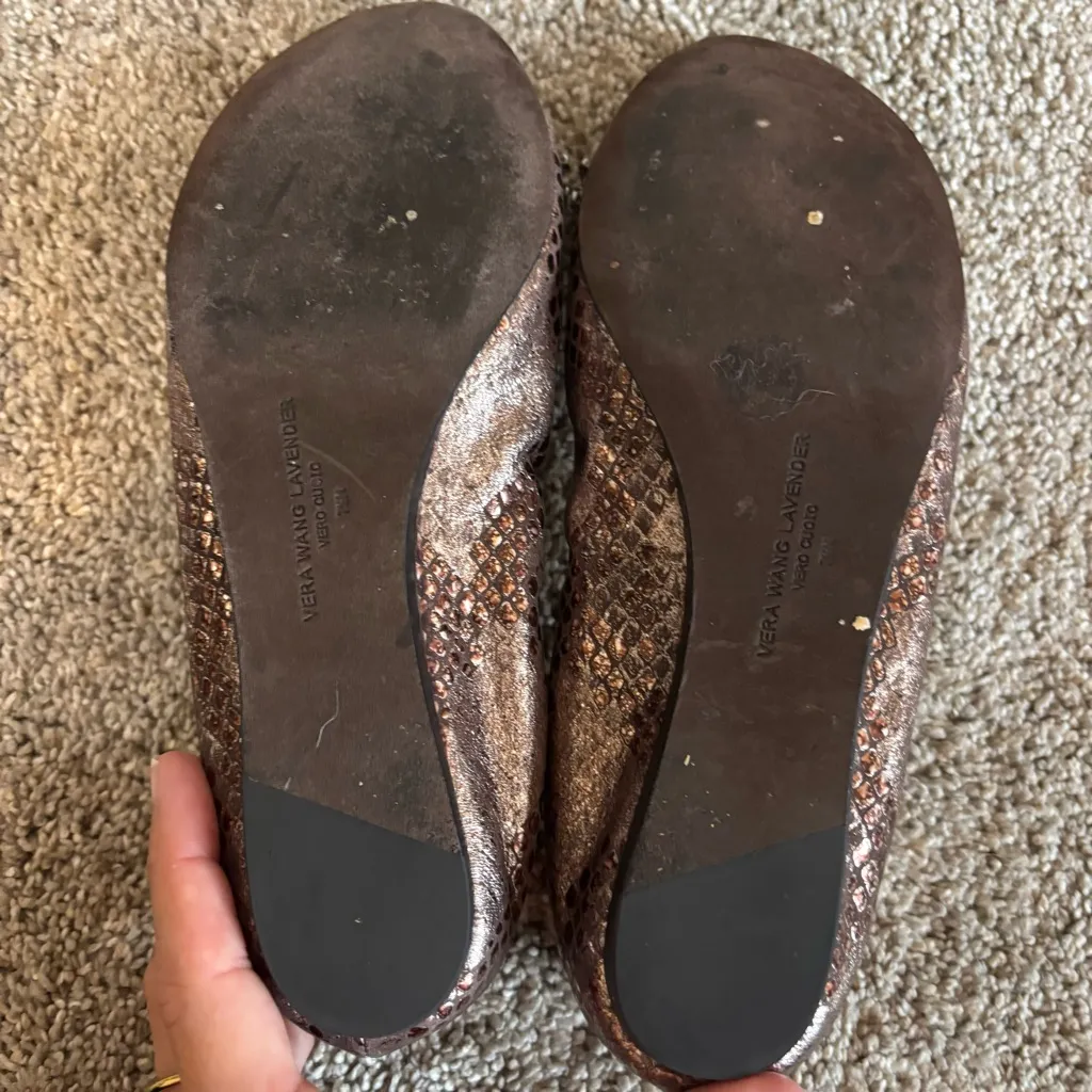 Vera Wang Lavender Metallic Peep Toe Jeweled Flats Women’s Size 7.5 Snake Print Gold - Image 7