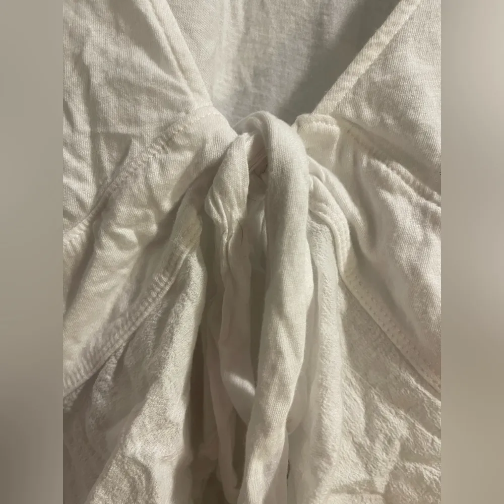 We the Free Knot Me White V-Neck Ruffle Tie Front Short Sleeve Sleeve Top L - Image 9