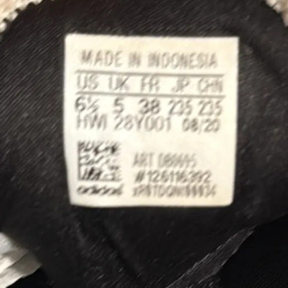 Adidas Cloudfoam Women's Sneaker's size  6.5 - Image 3