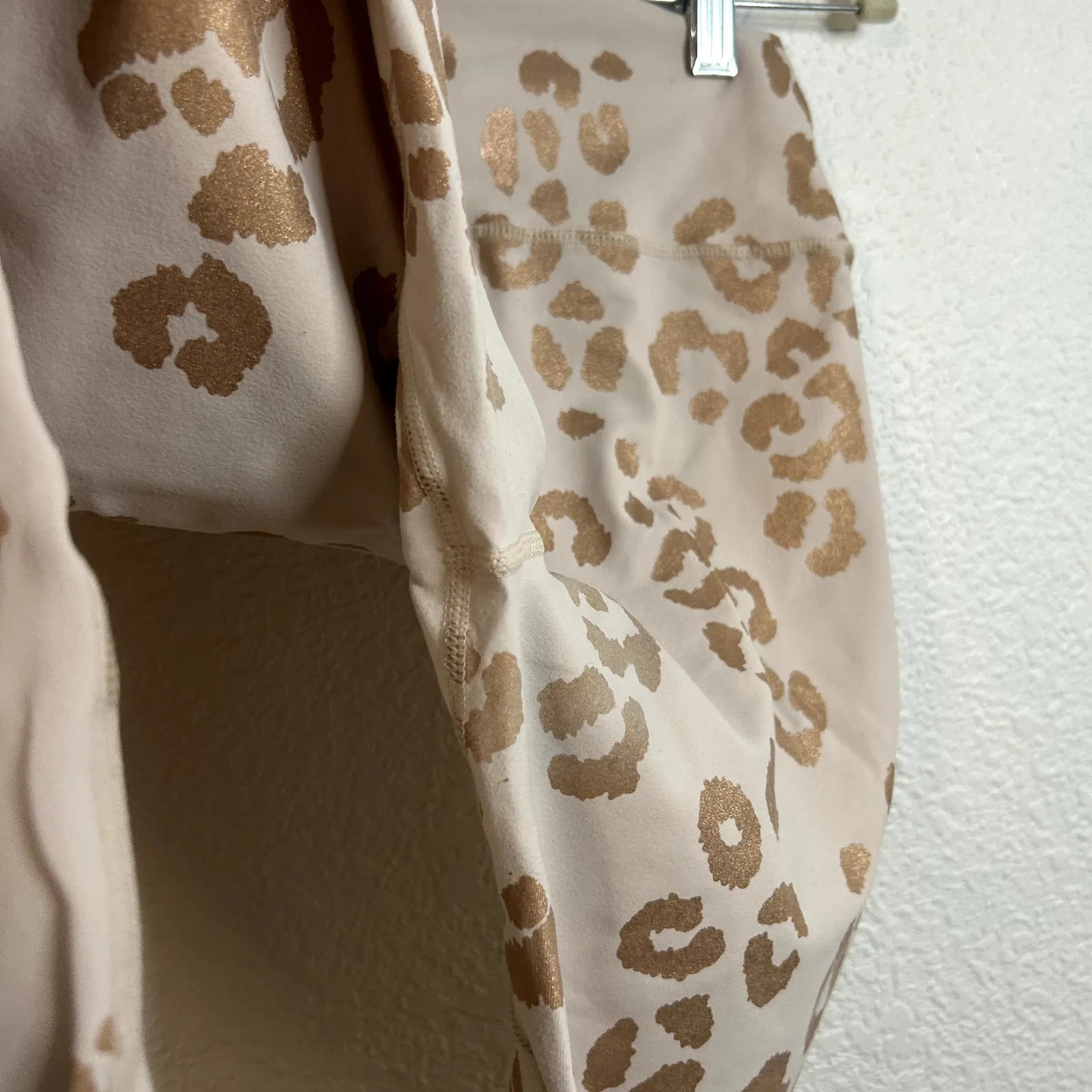 Spiritual Gangster Essential High Waist Leggings Womens Medium Rose Gold Cheetah - Image 8