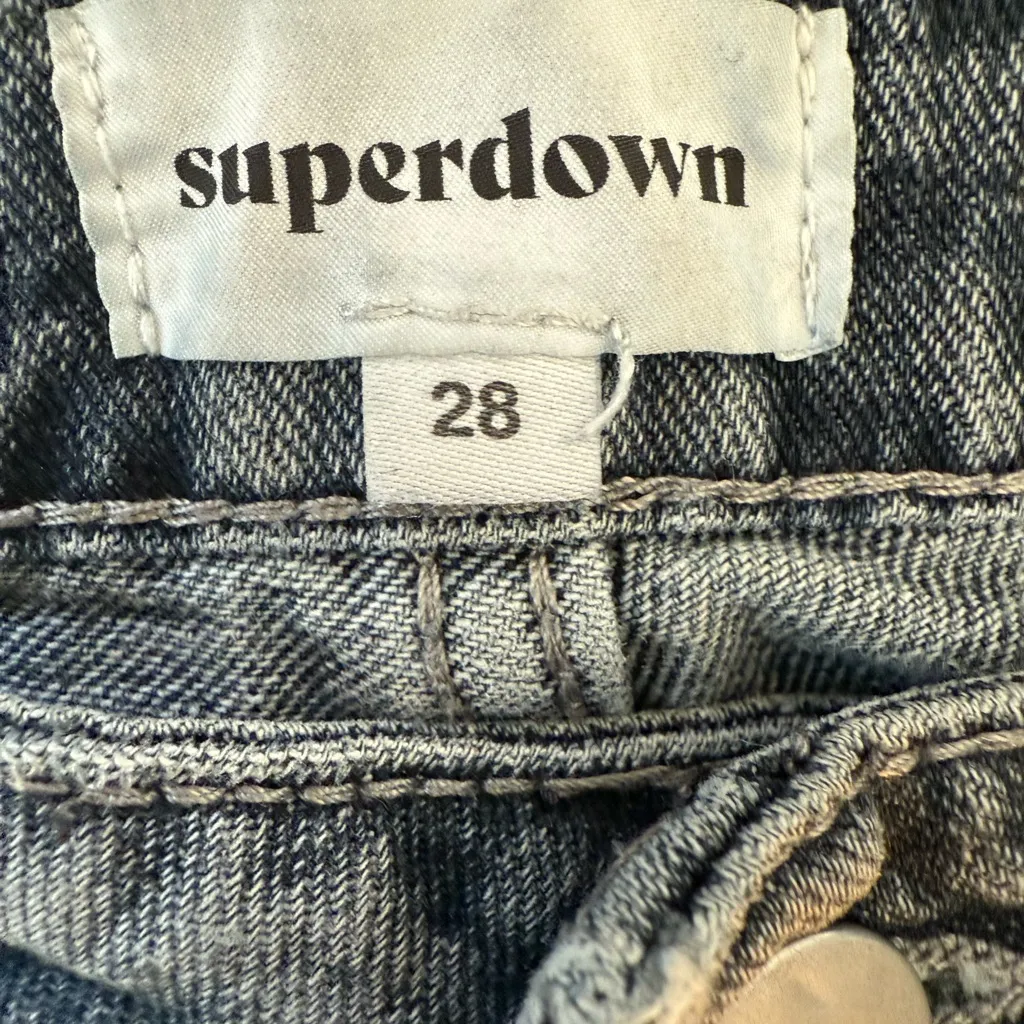 REVOLVE Superdown Straight Jeans Faded Wash Size 28 Raw Hem -‎ READ - Image 7