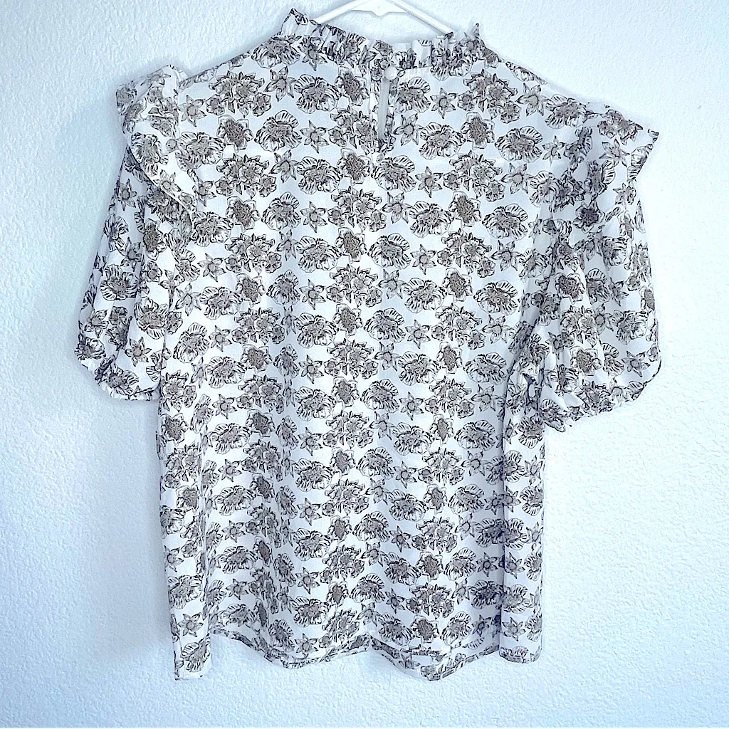 Blouse floral print short sleeves and ruffle accent Feminine cottage dressy - Image 2