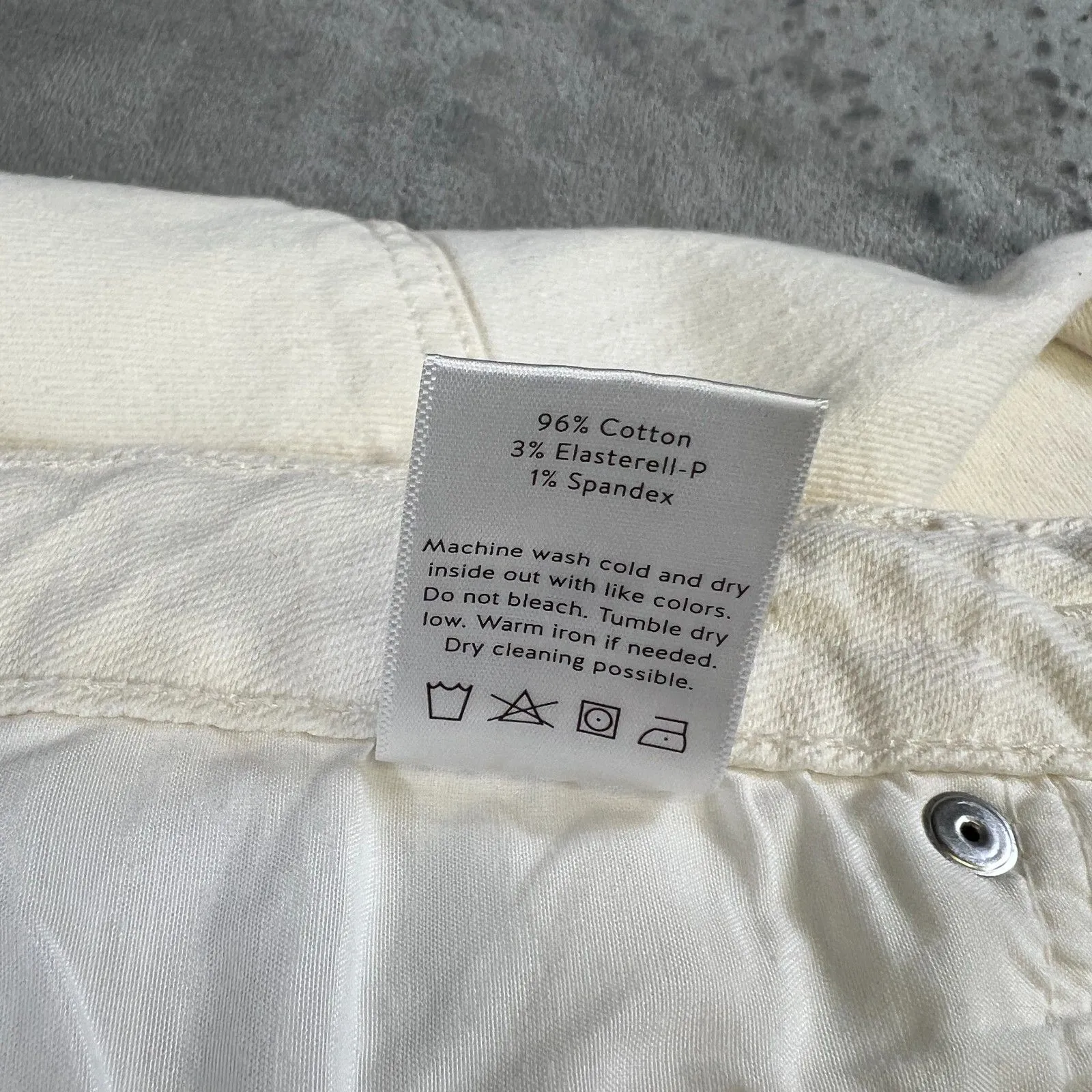 JBD Jeans Womens 26 cream ecru Straight Leg Cropped raw hem jeans - Image 6