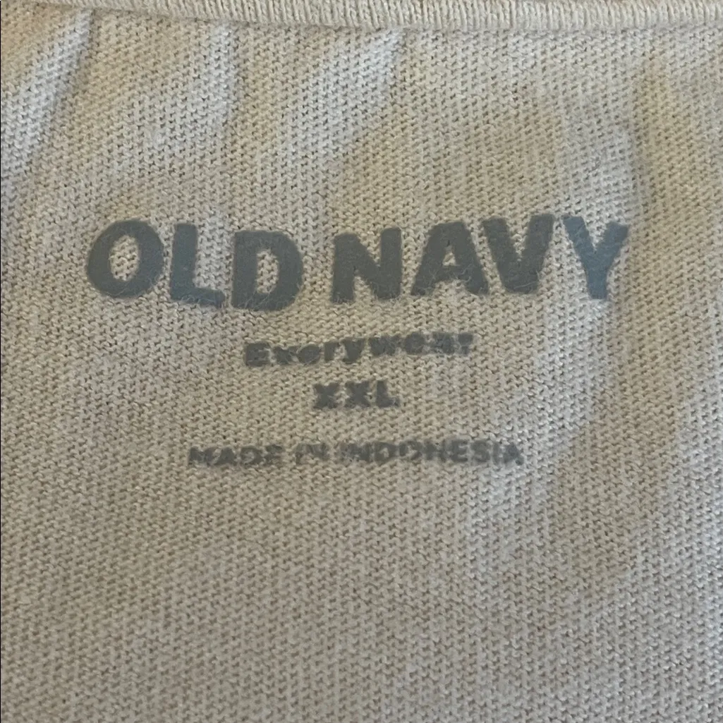 Old Navy Cream Strawberry Print Tank Top - Image 4