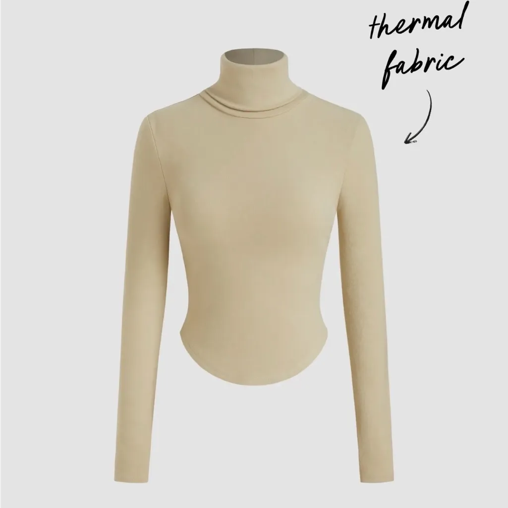 Cider Ivory Turtleneck Crop Top - Image 4