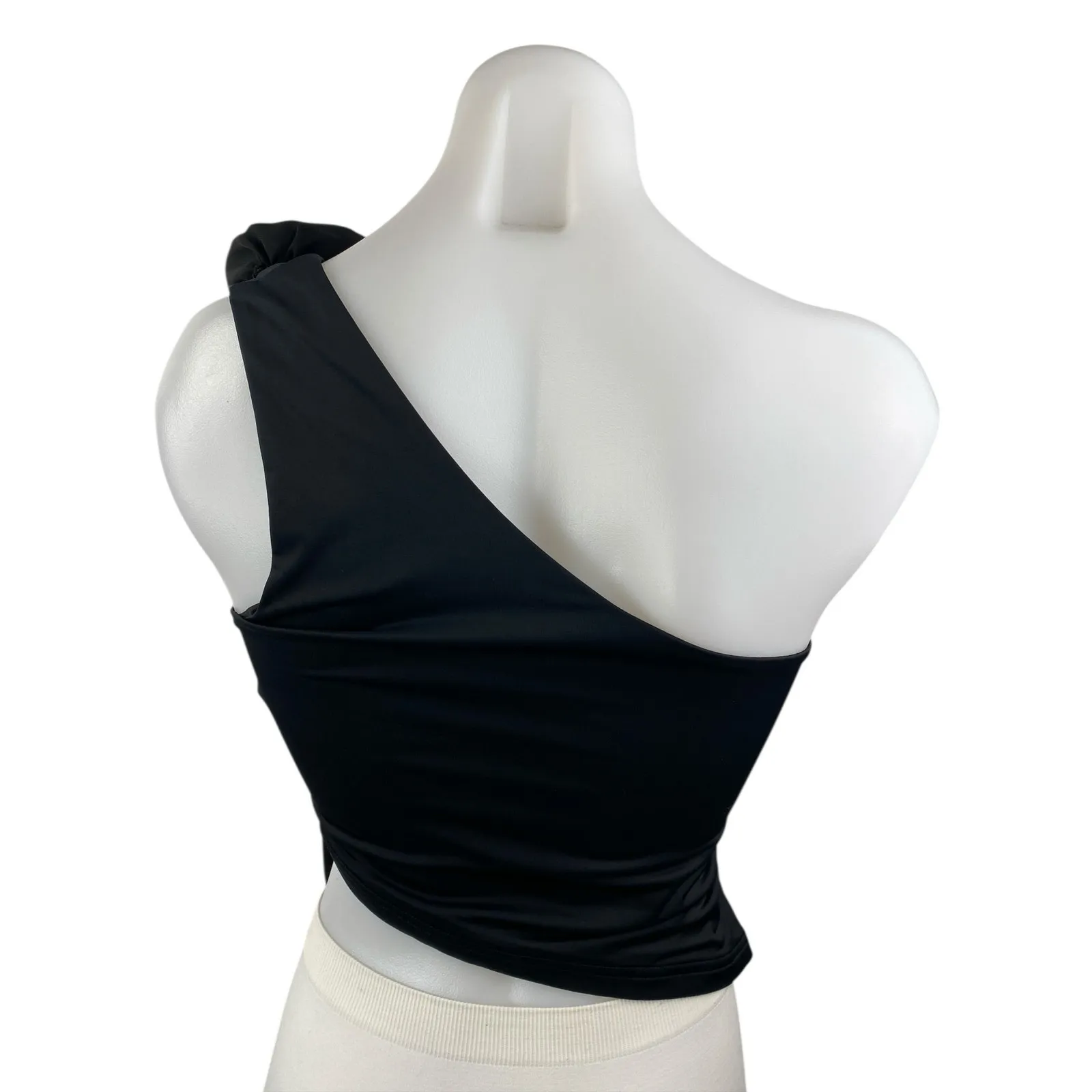 Princess Polly Women's Black One Shoulder Floral Sleeveless Blouse Crop Top 6 - Image 2