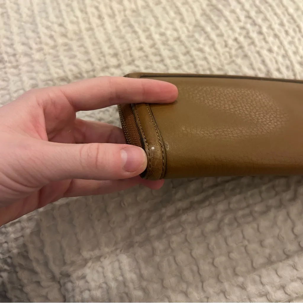 Tory Burch Serif T Multi-Gusset Zip Continental Long Wallet - Image 3