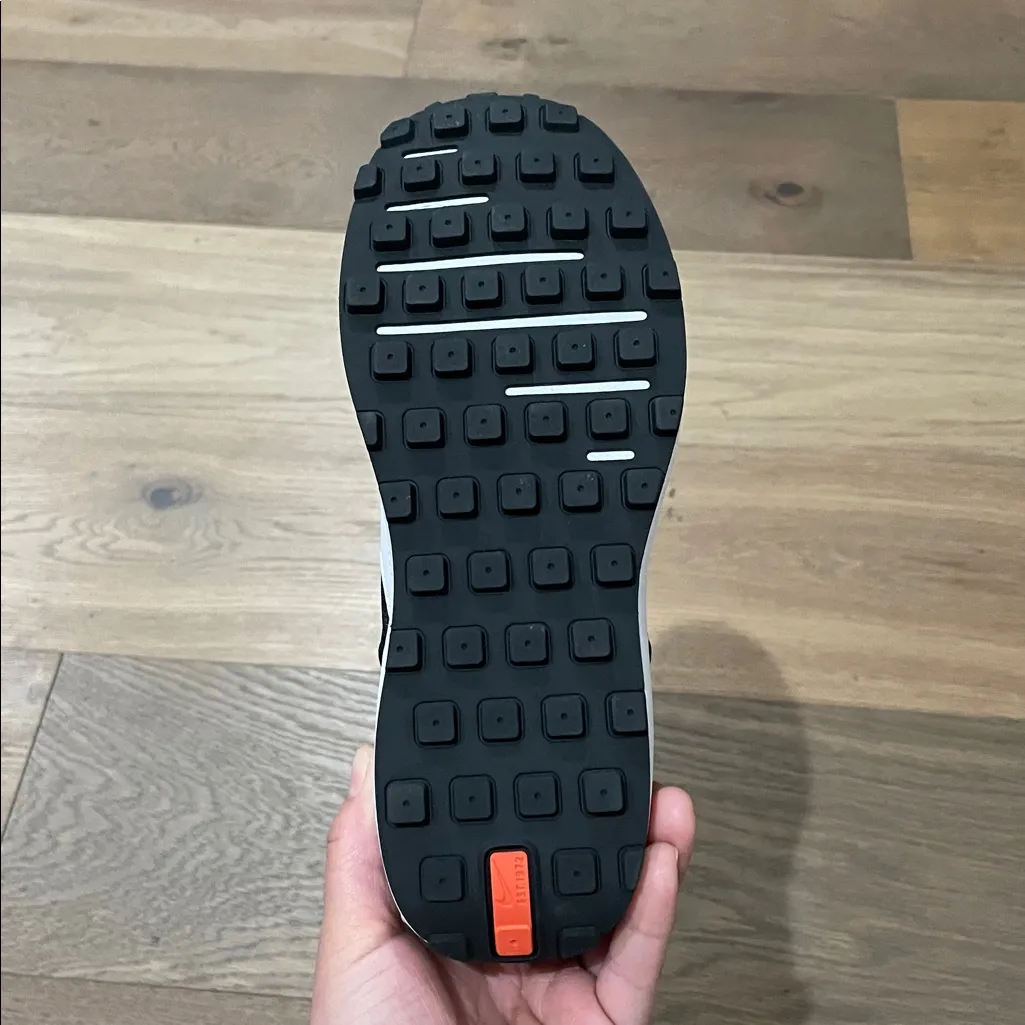 Nike Waffle One Black/White Women's Size 7 NWOT - Image 16