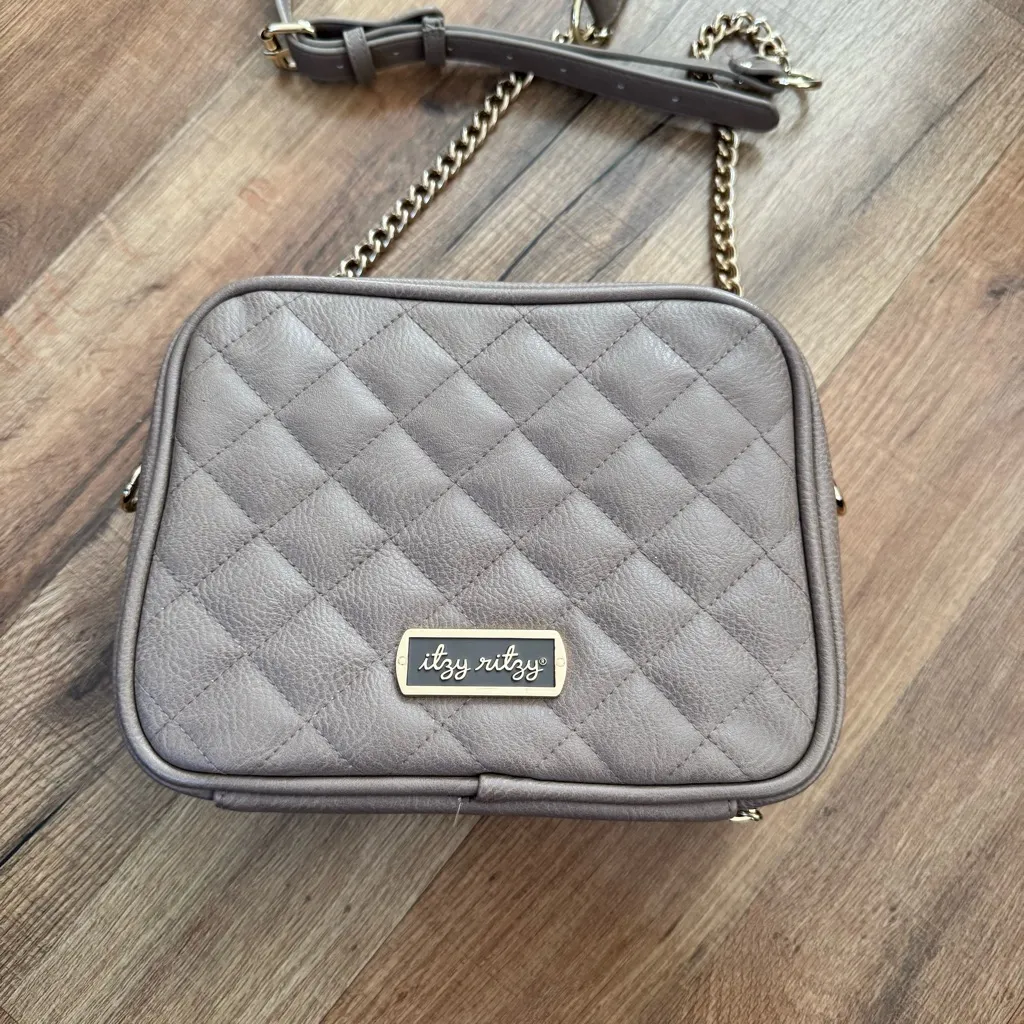 Itzy Ritzy Quilted Tan Crossbody baby Bag Gray - Image 2