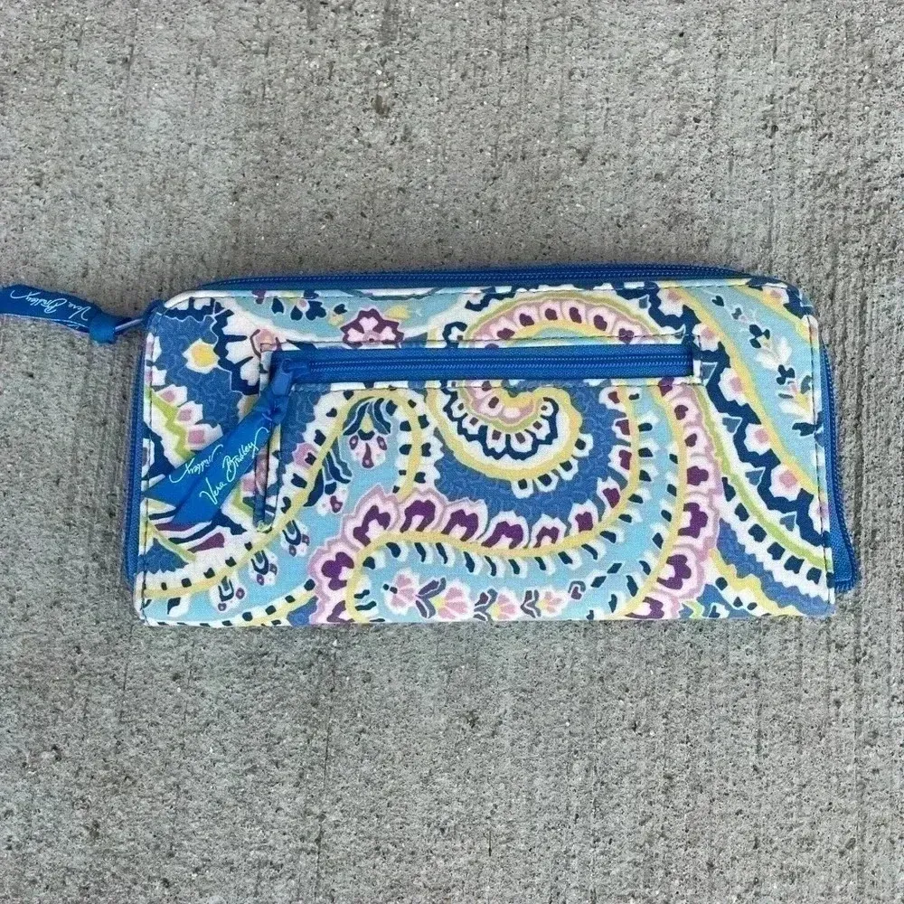 Vera Bradley Personal Travel Organizer Wallet Capri Blue Pattern - Image 3