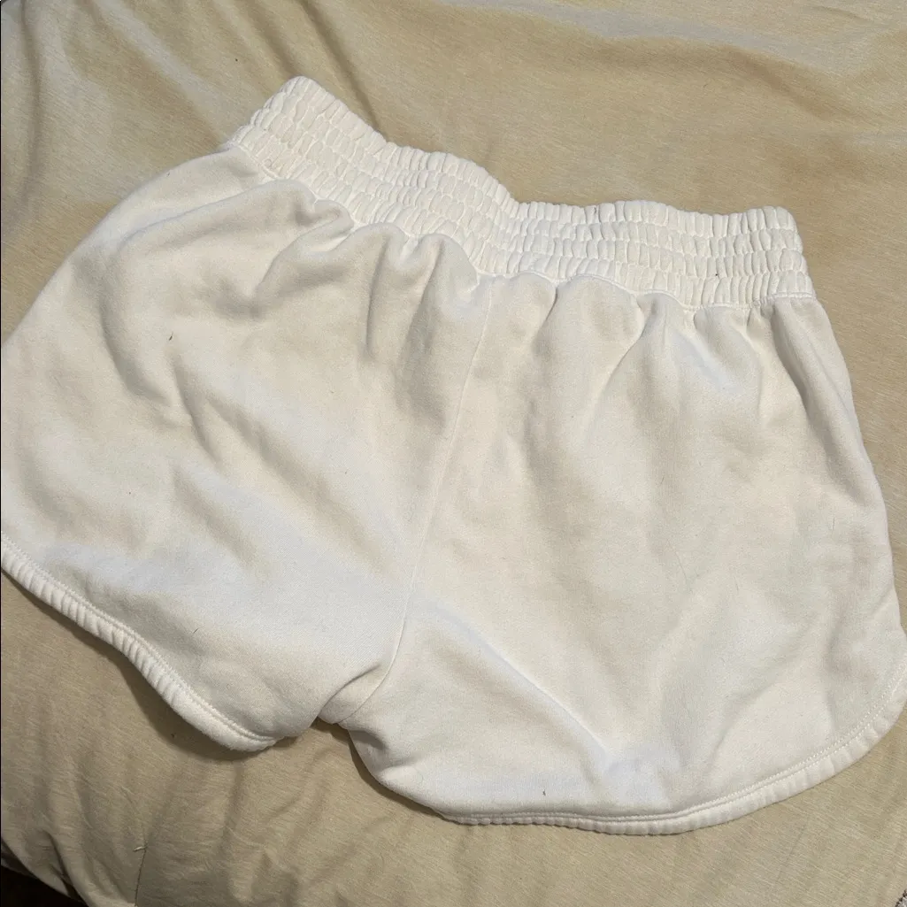 Abercrombie & Fitch white sweat Shorts - Image 3