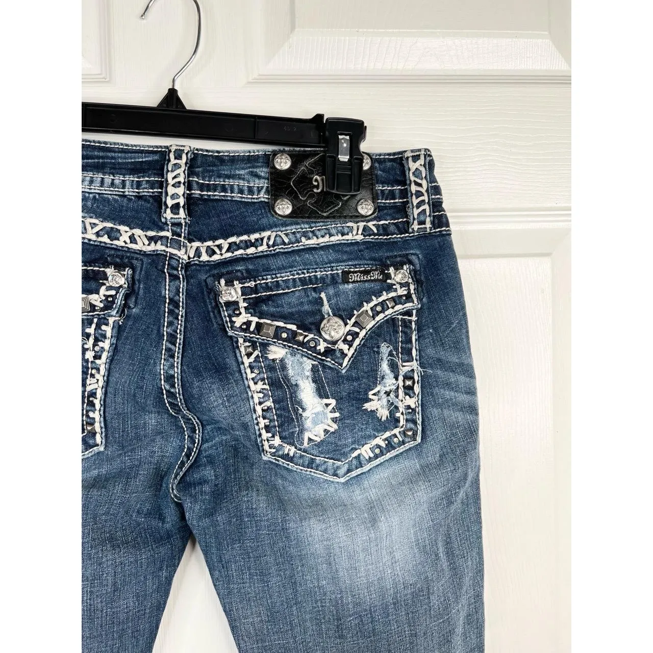 Miss Me Jeans Womens Size 29 Dark Wash Cropped Skinny Studded Distressed Denim - Image 9