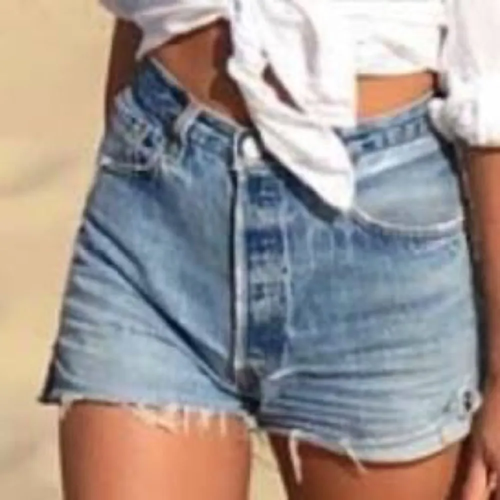 Wild Fable Highest Rise Mom Shorts Size 2X2.5 Distressed Fringe Hem Cut Offs - Image 2