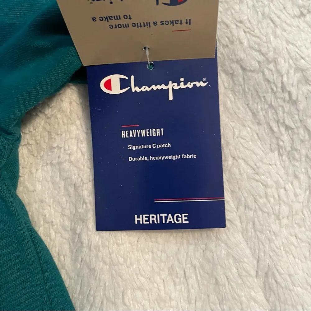 Champion Women’s Heritage Cropped T-Shirt - Image 9