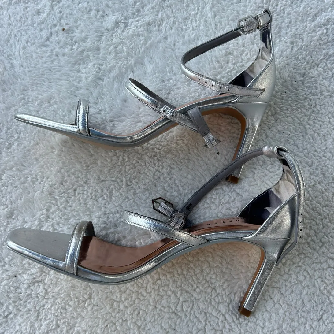 NWB Ted Baker London Metallic Triple Strap Sandals Size 8 - Image 3