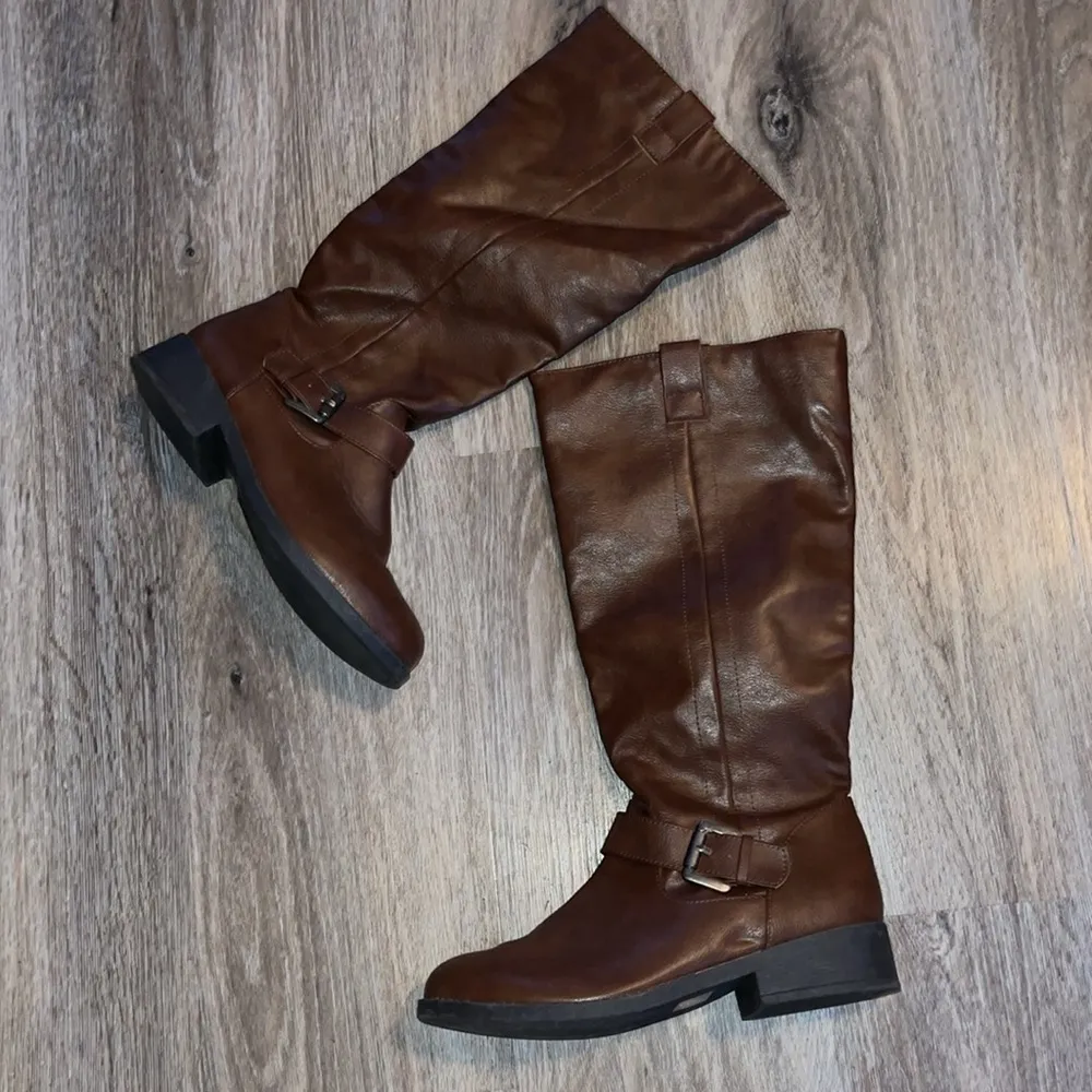 Charlotte Russe Boots Size 7 - Image 4