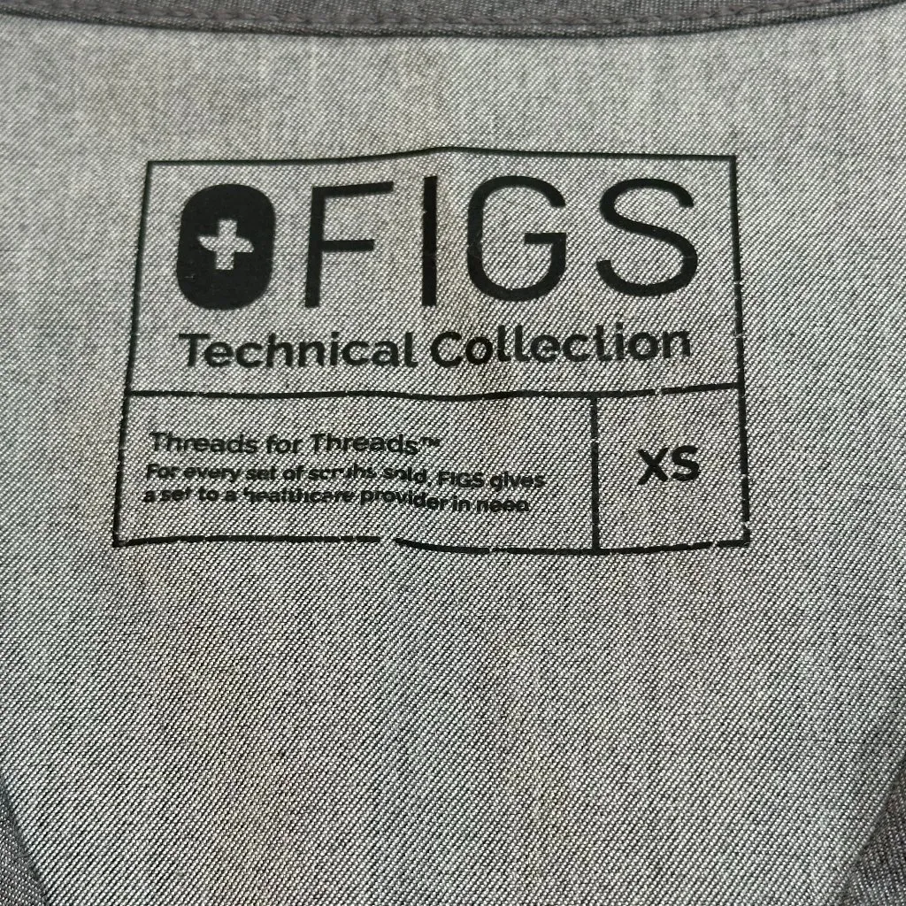 Women's FIGS Catarina Grey Scrub‎ Top XS FW1000 Medical Healthcare Nurse - Image 4