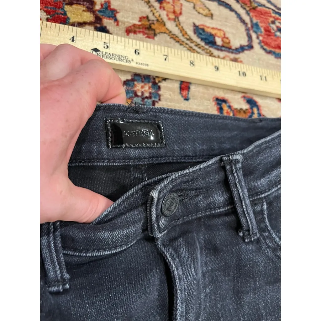 Mother The Huster Ankle Fray in Encounters At Night Wash Size 26 Black - Image 6