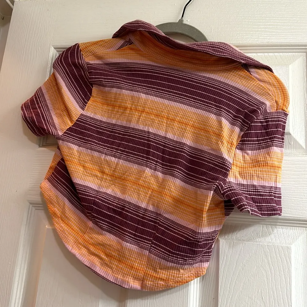 Wild Fable Cropped Stripped Collard Button Down Shirt - Image 6