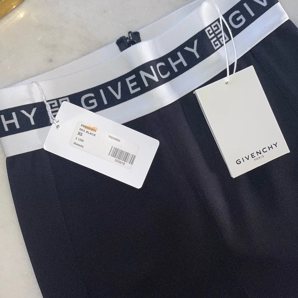Givenchy Logo Elastic Waistband Legging in Black - Image 12