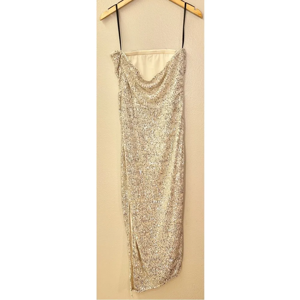 NWT House of Harlow 1960 x Revolve Sage Midi Dress Sequin Strapless Sheath Dress Silver Size M - Image 4
