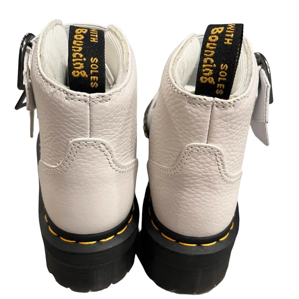 NEW Women’s Dr. Marten White Keather Devon Heart Platform Boots size 6 - Image 11