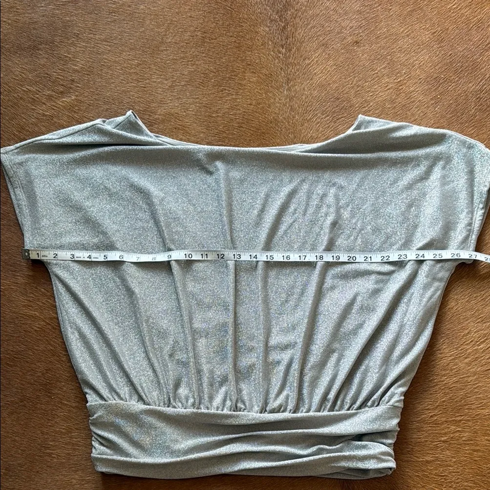 Elegant Silver Women's Top - Image 4