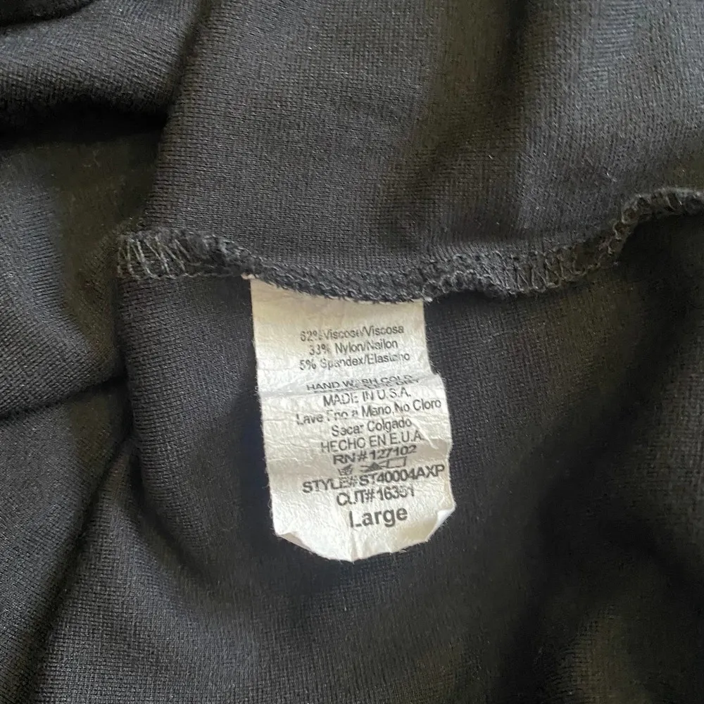 Black Minu Skirt​​​​ Size L - Image 2