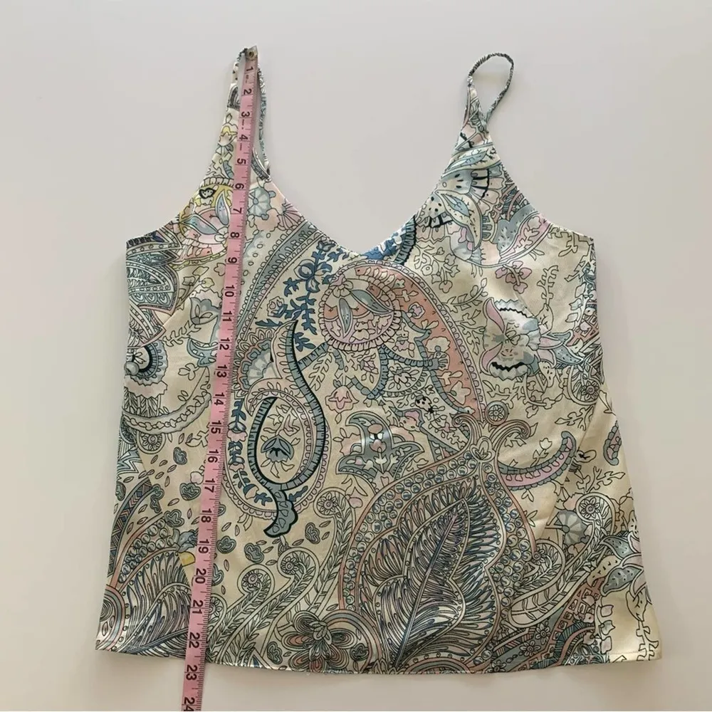 Bishop and Young  Cream Boho Paisley Print Silky V-Neck Tank Top Small - Image 3