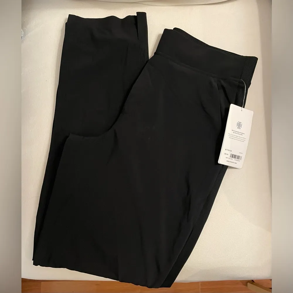 NWT Athleta Brooklyn Ankle Pants Size 8 Black Back & Front Pockets - Image 3