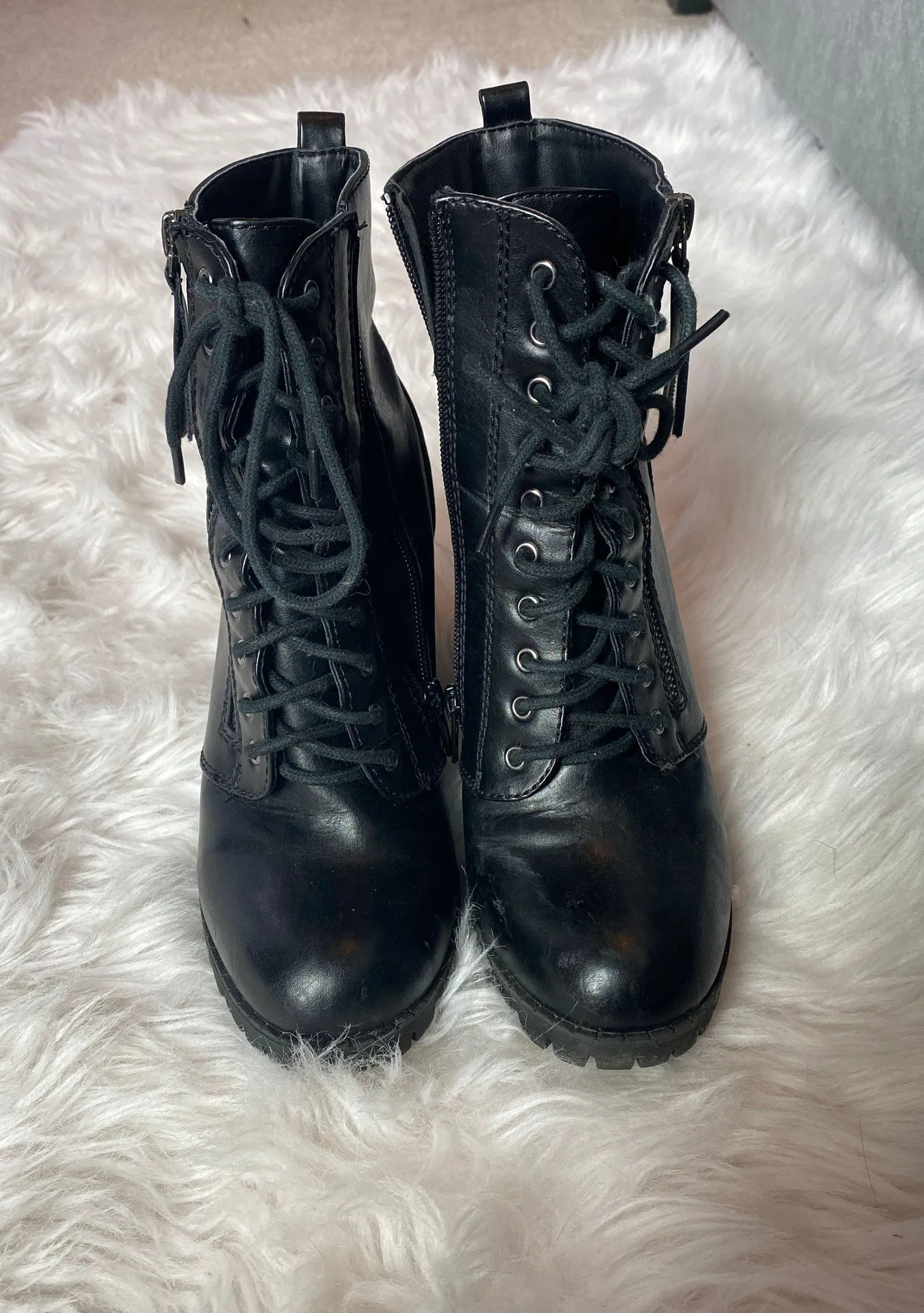 Black Bootie Heels Size 7 - Image 2