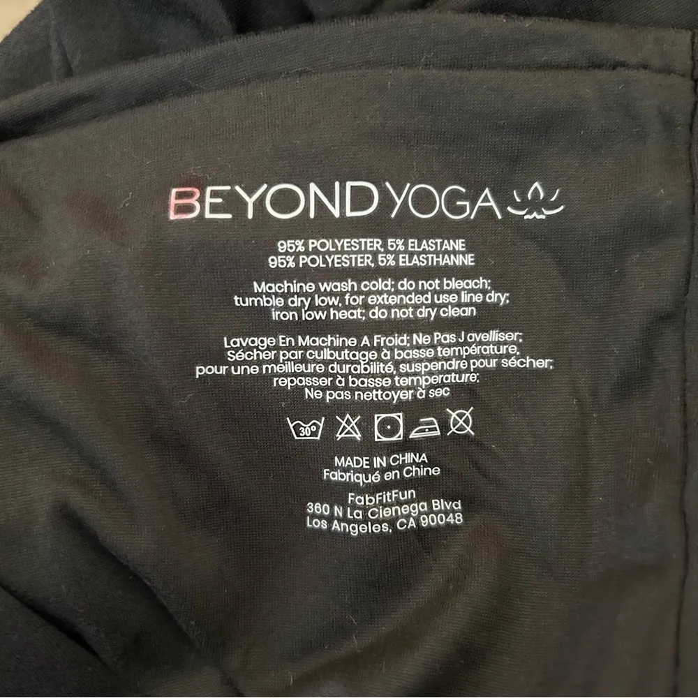 Beyond Yoga Infinity Hidden Pocket Scarf Grey New Casual Travel - Image 6