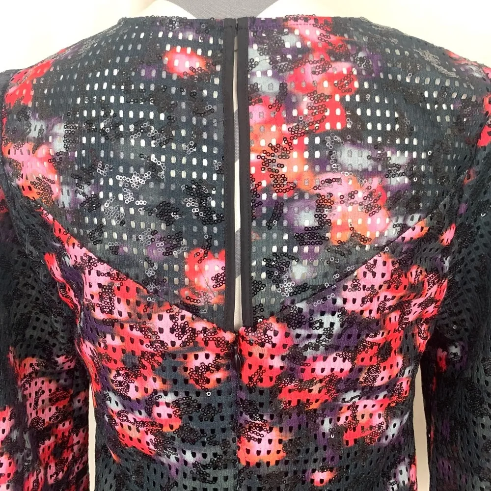 NWT - Trina Turk Grenadine Embellished Dress - Size 6 - Image 7