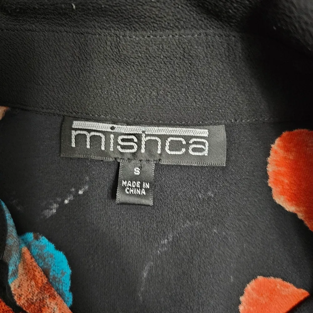 Mishca Bold Abstract Print Button - Image 6