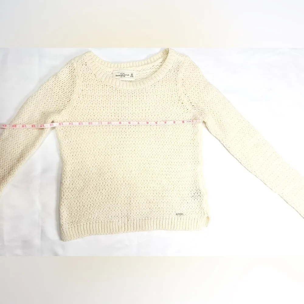 Abercrombie and Fitch Wool Blend Cropped Knit Sweater - Ivory/Cream - XS - Image 11