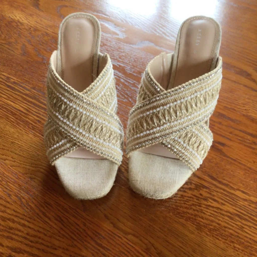 Kelly & Katie Issoa Natural Jute Wedge Sandals sz 7 - Image 5