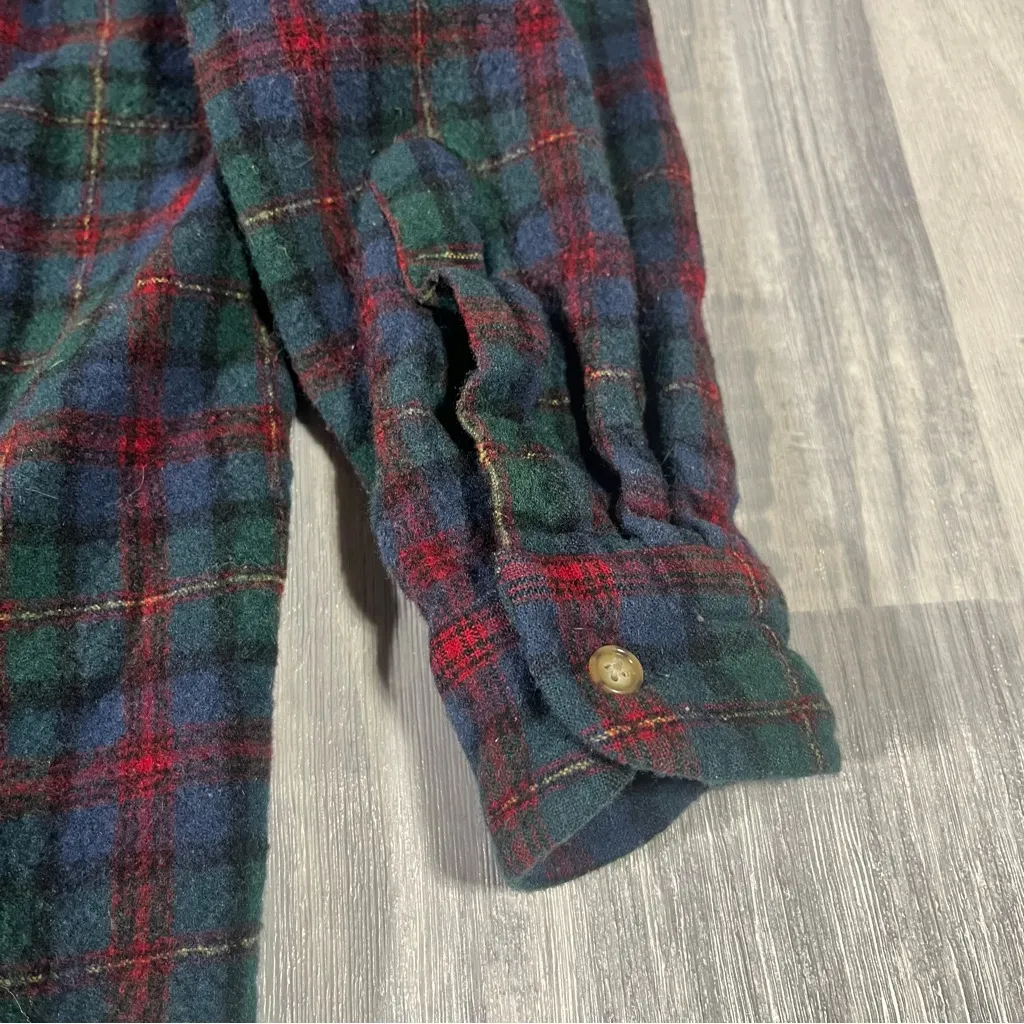 Pendleton Plaid Green and Red Women’s Shirt; Large Long - Image 11