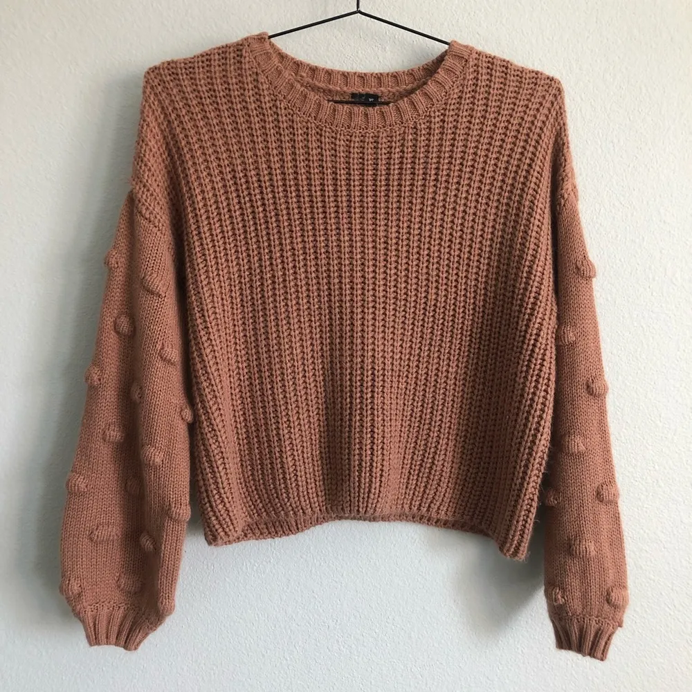 (No brand) Mauve Knit Crop Sweater with Balloon Sleeves. Size XS. - Image 3