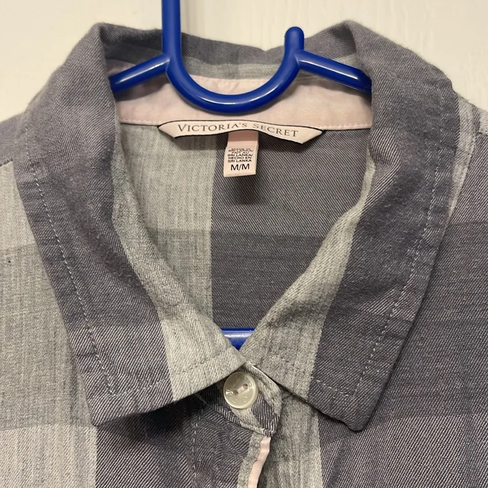 Women’s Victoria's S LS Flannel Nightshirt Gray Pink Plaid Size Med #2340 - Image 4