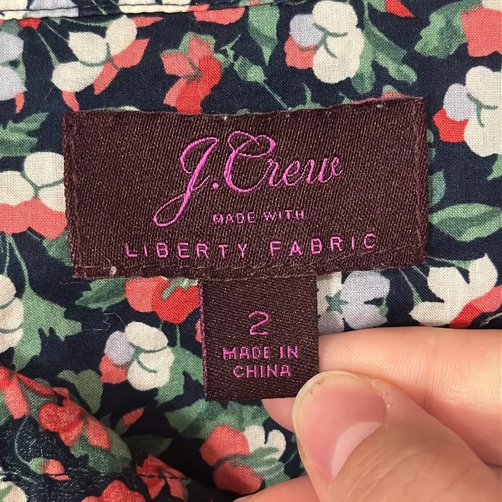 J. Crew Sarah Liberty floral fabric button down shirt slim  Size 2 - Image 9