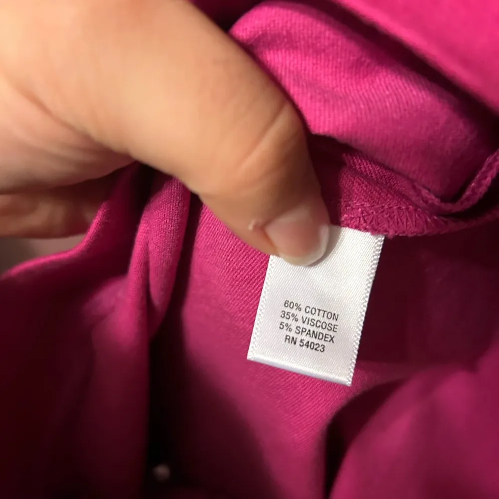 BANANA REPUBLIC BARBIECORE HOT PINK PENCIL SKIRT - Image 3