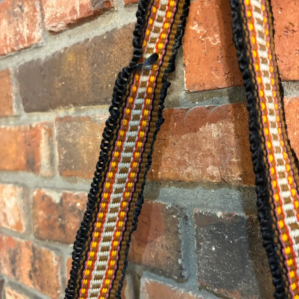 Pinzon womens hippie ethnic baja mutlticolor pompom crossbody bag Red - Image 6