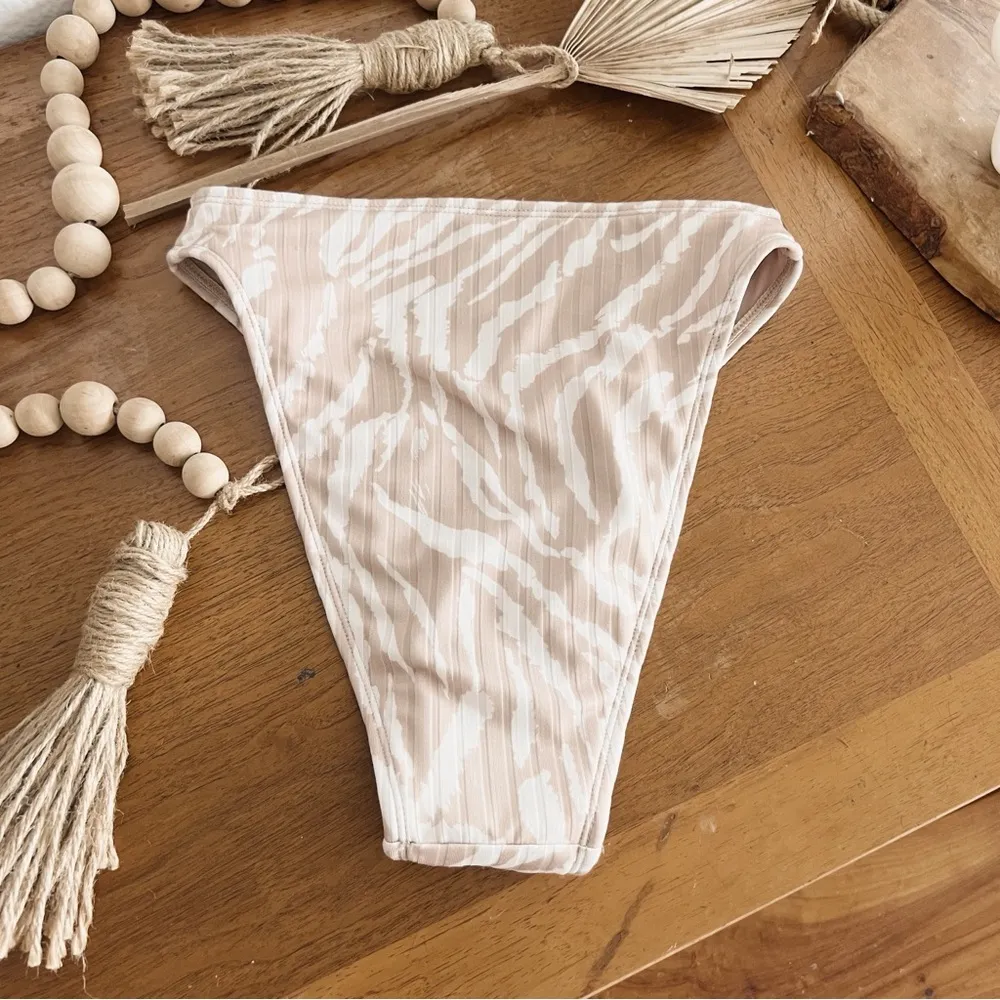 NEUTRAL PRINT TWO PIECE BIKINI SET #0342 Size XS - Image 5