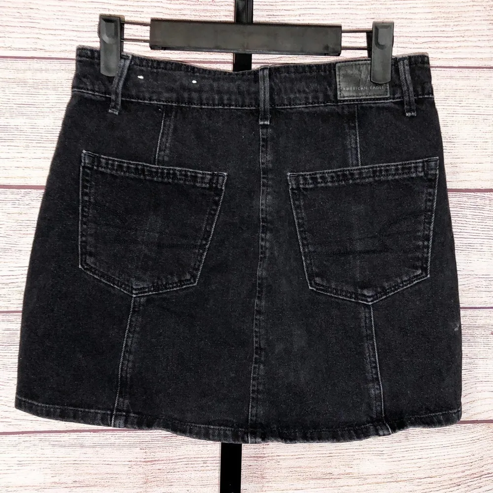 American Eagle Black Button Up Denim Jean Mini Skirt With Pockets Size 2 - Image 3